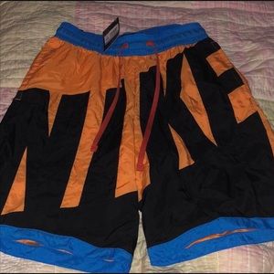 NWT Nike loose fit shorts